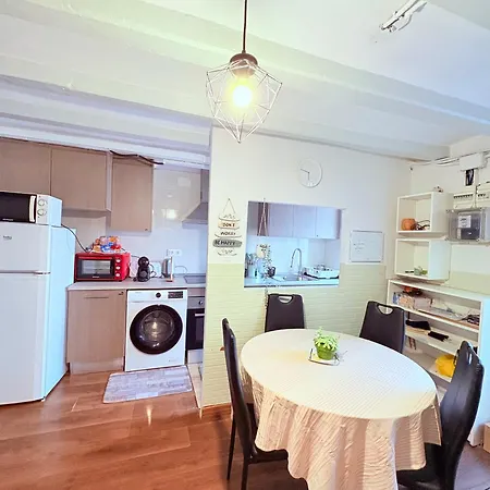 Stunning Flat For 6 People 3 Blocks From The Welcome Breakfast Appartement