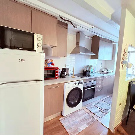 Stunning Flat For 6 People 3 Blocks From The Welcome Breakfast Apartment