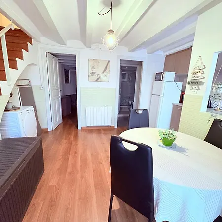 Stunning Flat For 6 People 3 Blocks From The Welcome Breakfast Apartment Barcelona