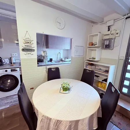 Stunning Flat For 6 People 3 Blocks From The Welcome Breakfast * Barcelona